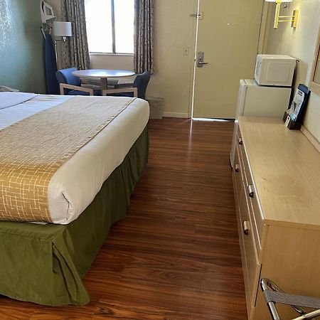 Travelodge By Wyndham Holbrook Esterno foto