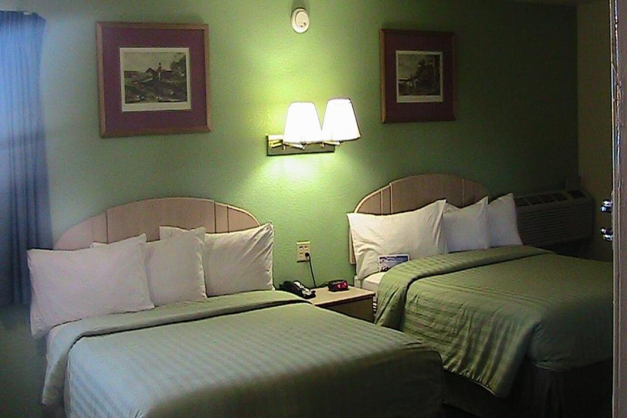 Travelodge By Wyndham Holbrook Esterno foto