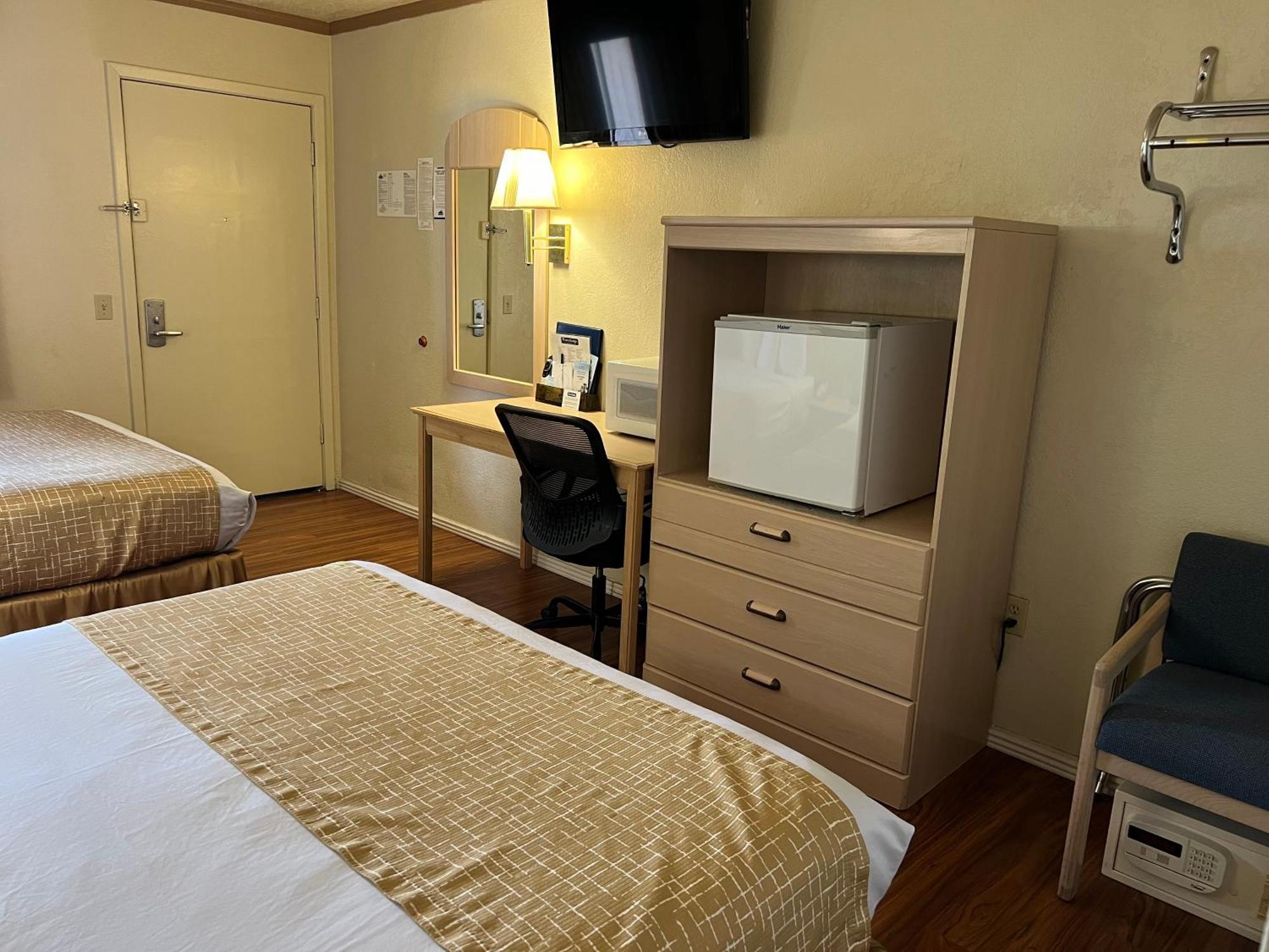 Travelodge By Wyndham Holbrook Esterno foto