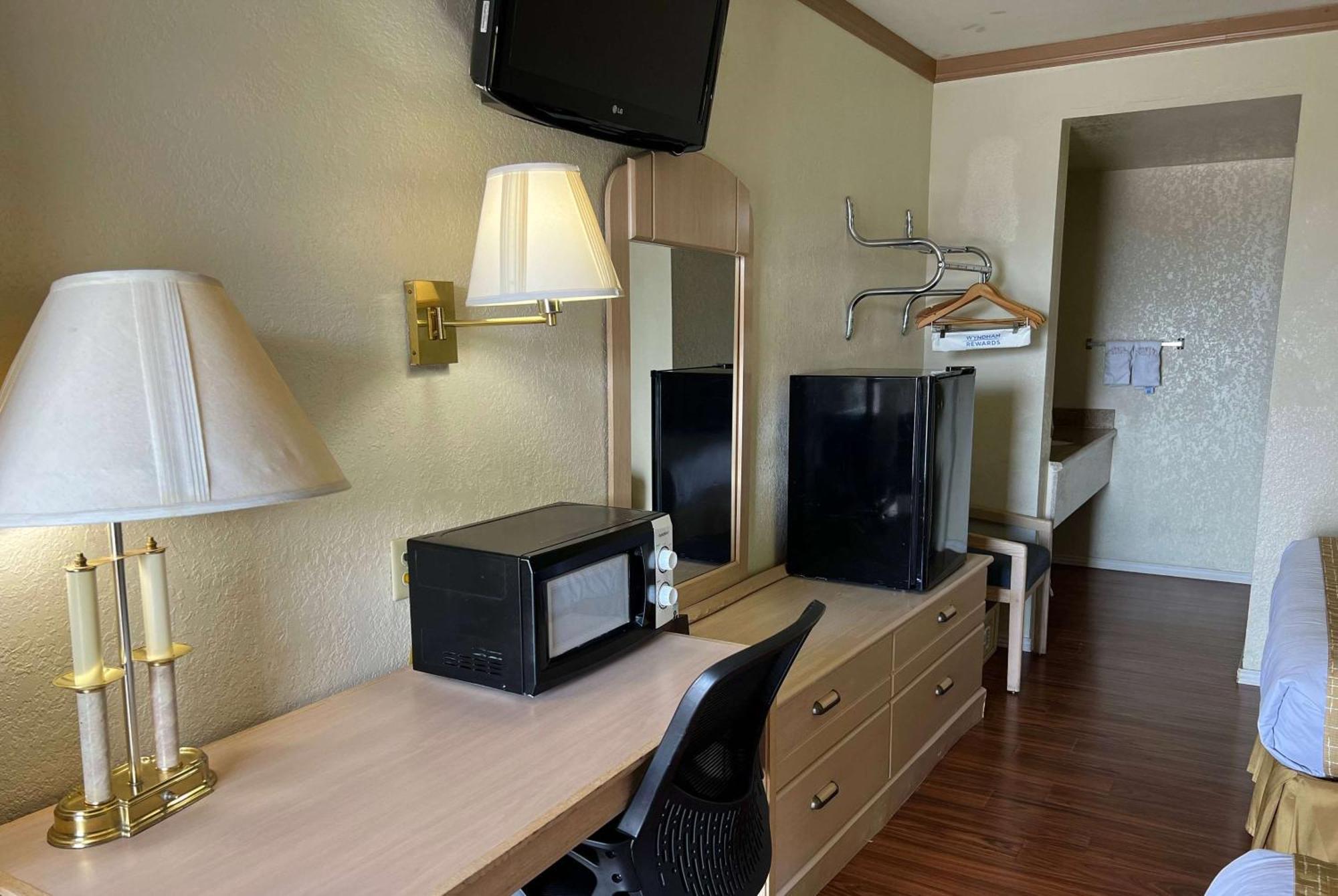 Travelodge By Wyndham Holbrook Esterno foto